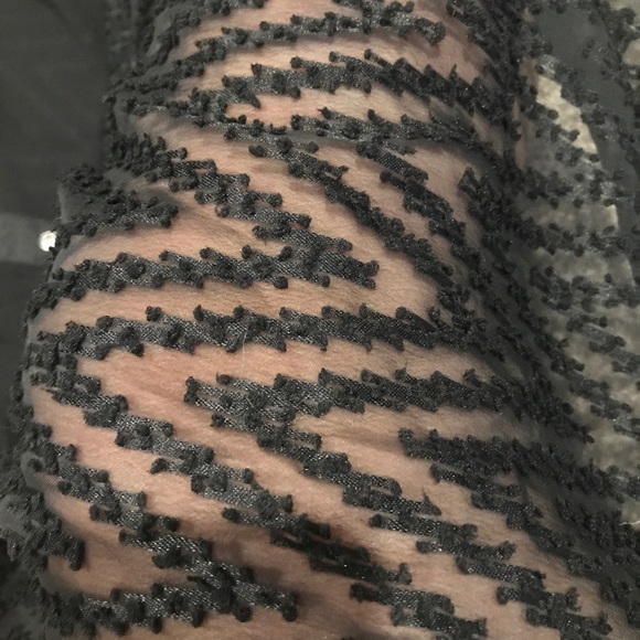 Vanity Blouse - Picture 5 of 5